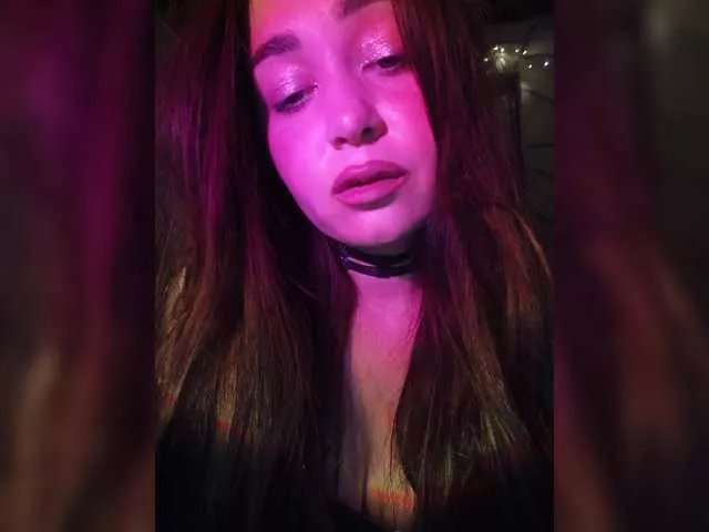 Offline judy-01 on BongaCams