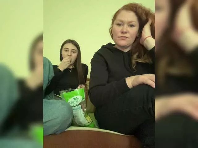 Offline KiraaVika on BongaCams