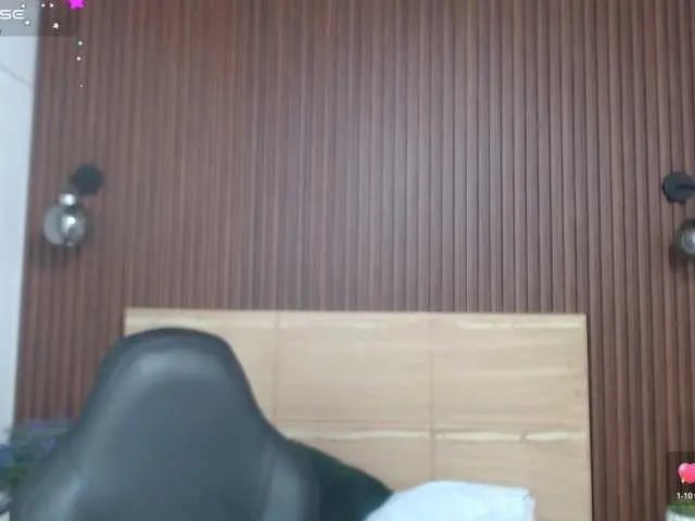 Freechat lia-sexx19 on BongaCams