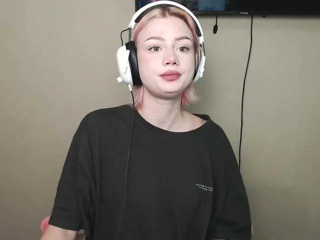 Freechat Linaaa on BongaCams