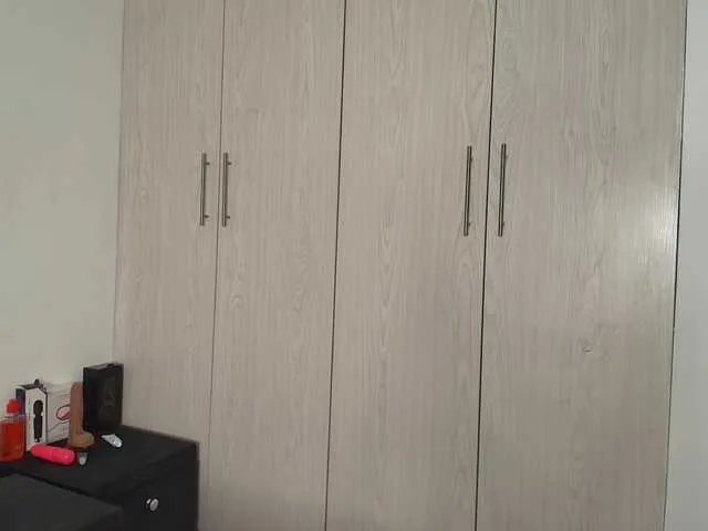 Offline Little-Freak on BongaCams