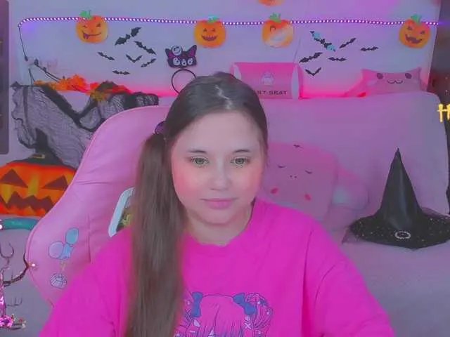 LittleKitsune on BongaCams 