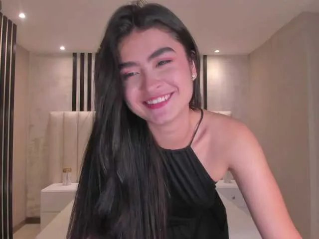 Offline LucyWeiss on BongaCams