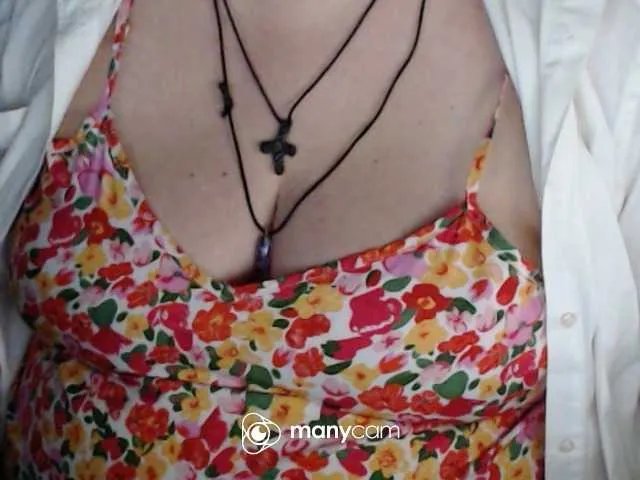 Offline mayalove4u on BongaCams