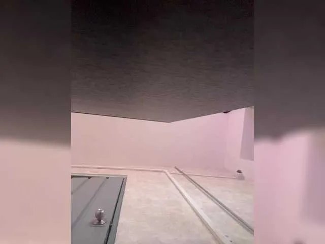 Offline Megan-Holly on BongaCams