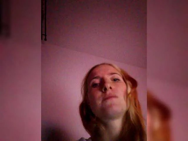 Offline Melodi69 on BongaCams