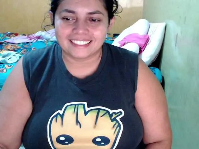 Offline mia-naughty on BongaCams