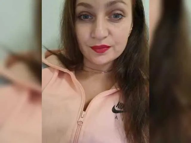 Freechat MiLAshKaA on BongaCams