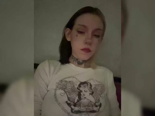 Offline Molly-and-Ewa on BongaCams