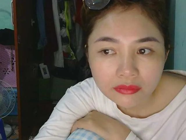 Freechat nana7777 on BongaCams