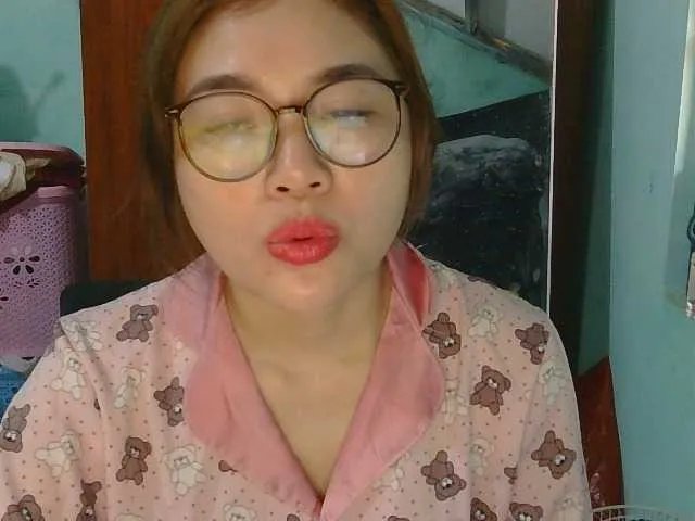 Freechat nana7777 on BongaCams