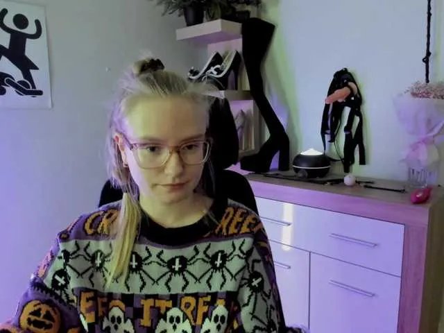 Offline NancyErotic on BongaCams