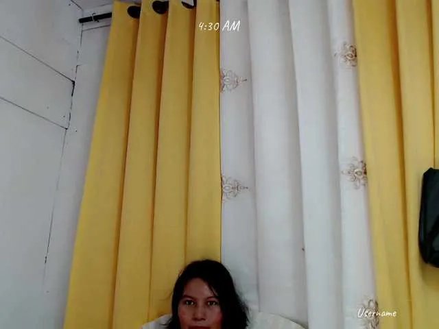 Offline nemayhottits on BongaCams