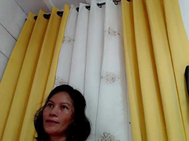 Offline nemayhottits on BongaCams