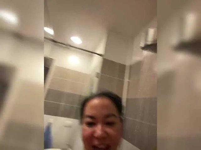 Offline PadThai on BongaCams