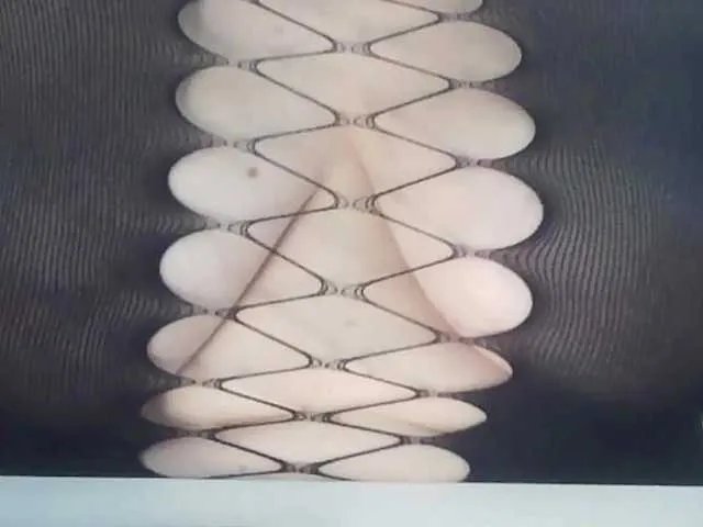 Offline peachyshow on BongaCams