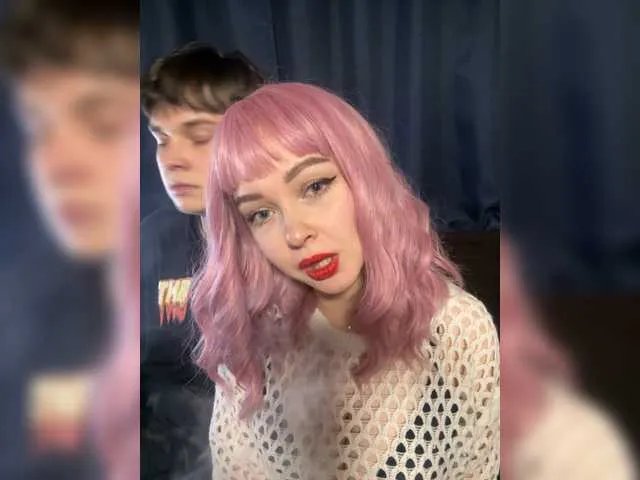 Offline Pickmegirls on BongaCams