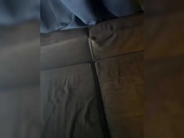 Offline Pickmegirls on BongaCams