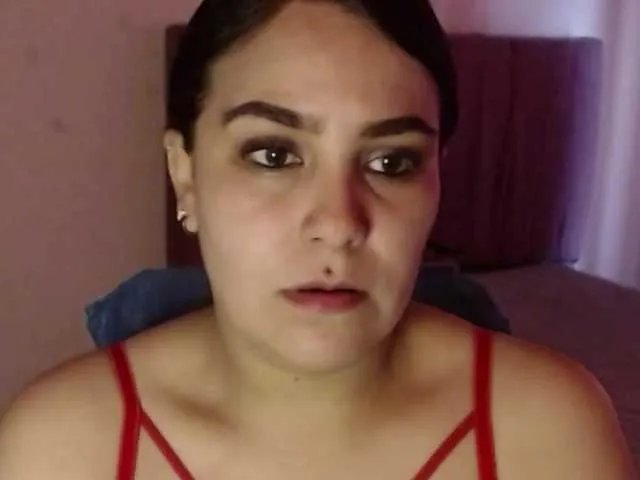Offline salmalopez on BongaCams