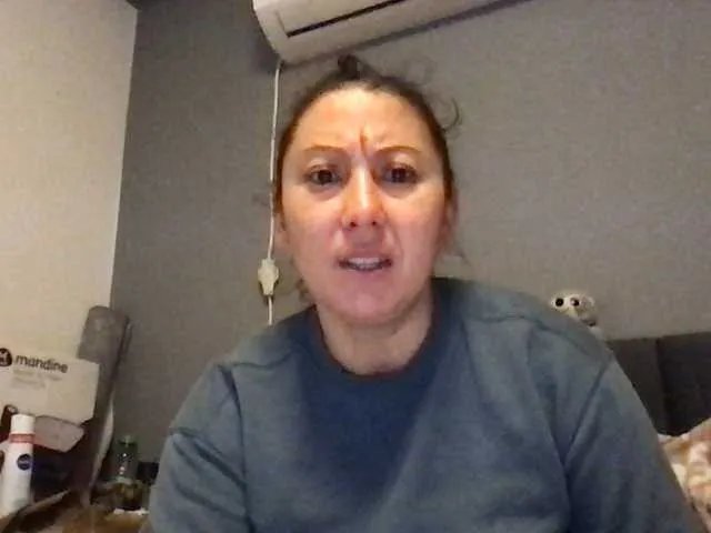 Freechat sexmari39 on BongaCams