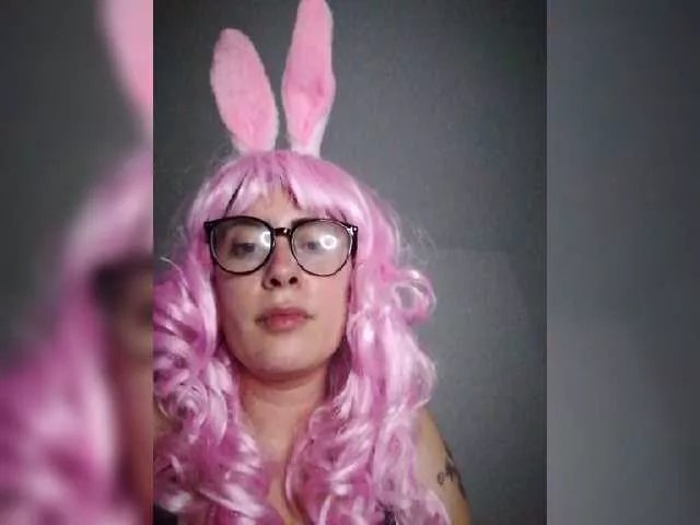 Offline sexxybunny on BongaCams
