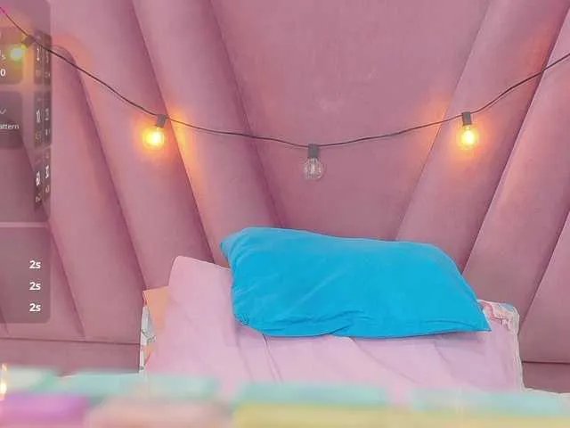 Freechat skinnyprinces on BongaCams