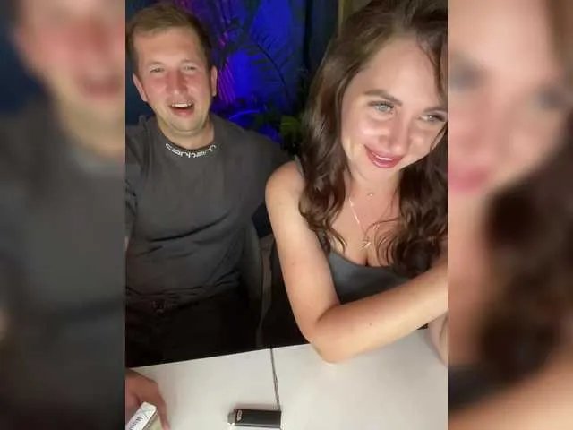 Offline SladenkieVmeste on BongaCams