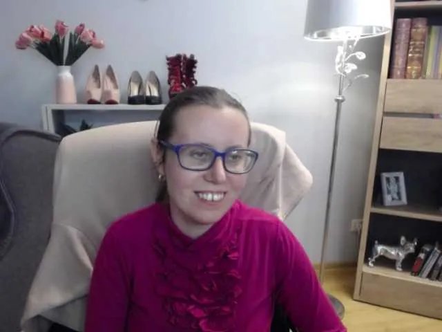 Offline sparkleLizzy on BongaCams