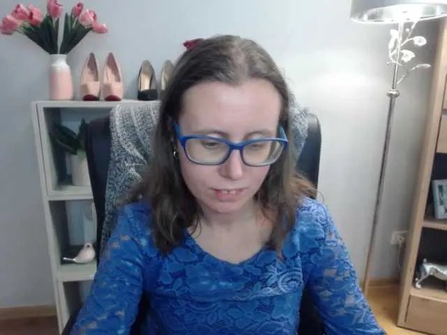 Offline sparkleLizzy on BongaCams