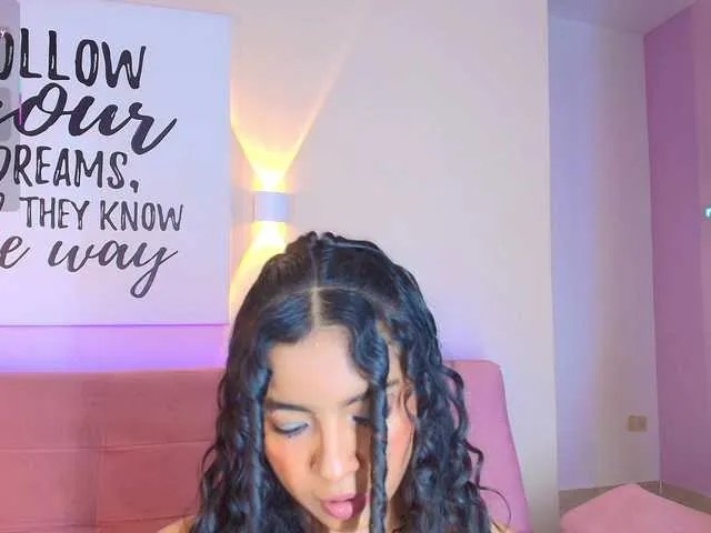 Freechat SunnyGilmore on BongaCams