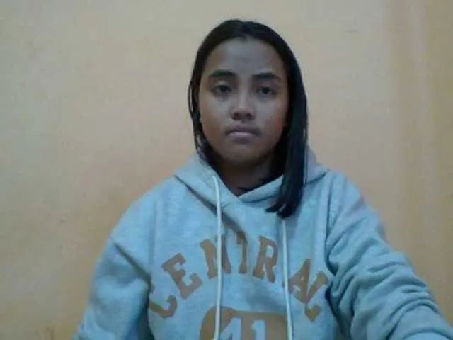 Offline SunsetMonica on BongaCams