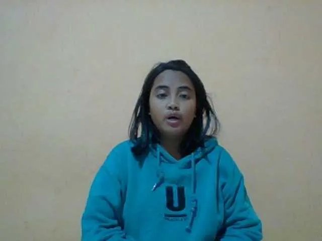 Offline SunsetMonica on BongaCams