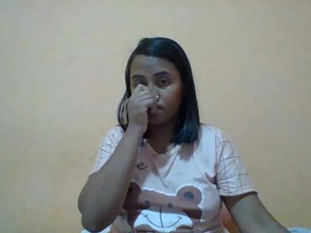 Offline SunsetMonica on BongaCams