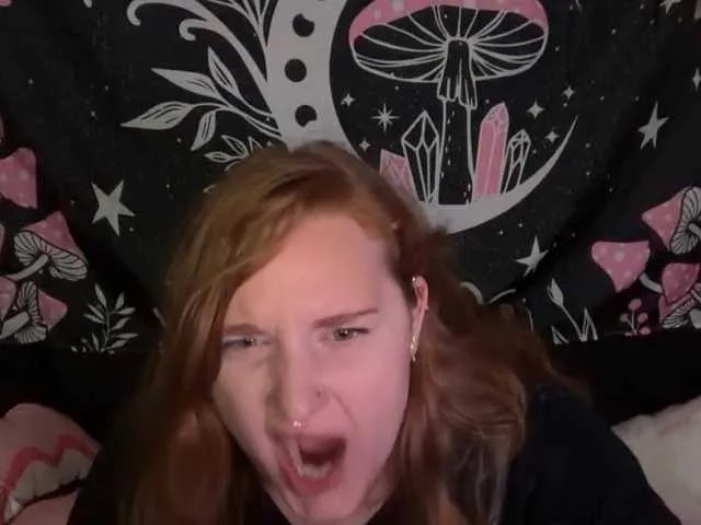 Freechat thickgingergoddess on BongaCams