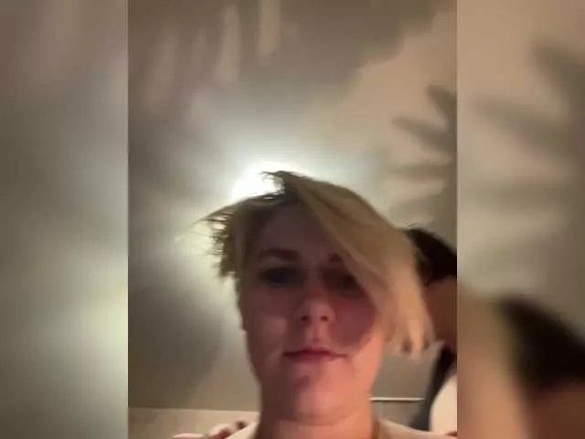 Offline Tomi99991995 on BongaCams