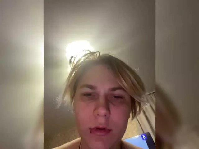 Offline Tomi99991995 on BongaCams