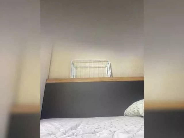 Offline Toxiki on BongaCams