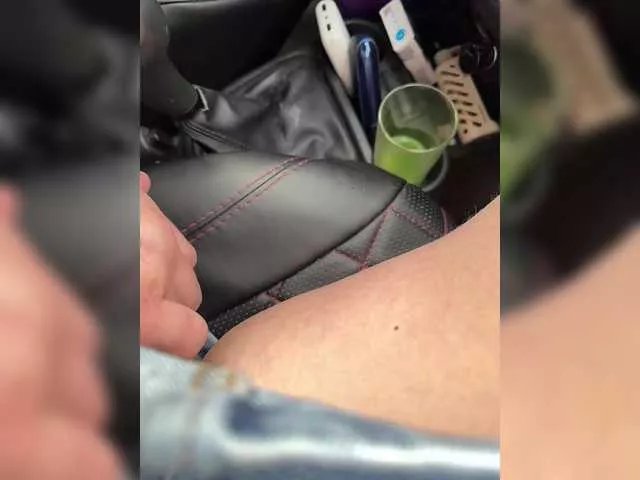 Offline two-foxes on BongaCams