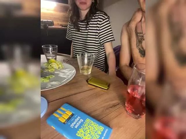 Offline Twocrazyrabbits on BongaCams