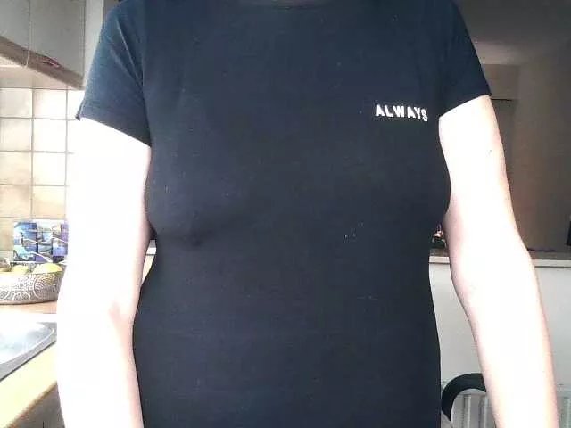 Offline UllimOhi on BongaCams