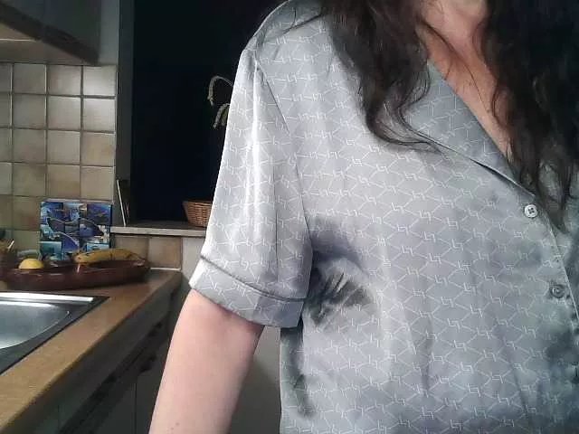 Offline UllimOhi on BongaCams