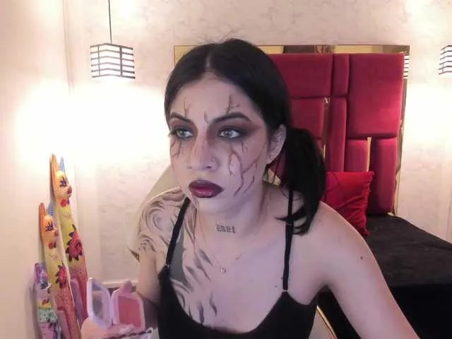 Freechat violetsmith on BongaCams