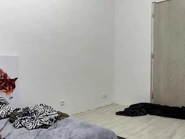 Offline xmileygreyx on BongaCams