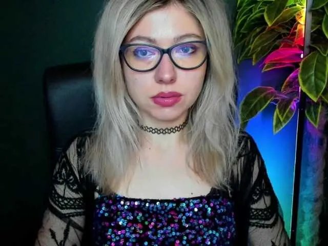 Offline xxHeidiLove on BongaCams