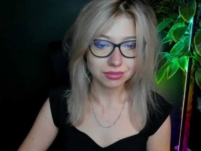 Offline xxHeidiLove on BongaCams