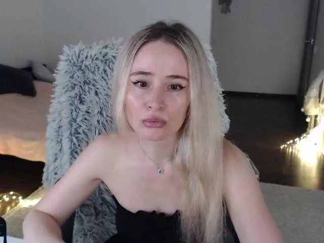 Offline xyliganka777 on BongaCams