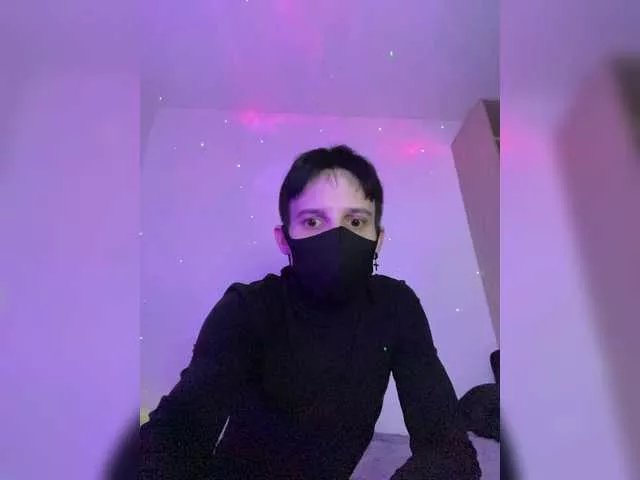 Offline Yesiiia16 on BongaCams