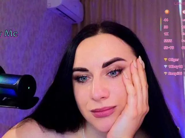 Freechat YURIEVNA13 on BongaCams