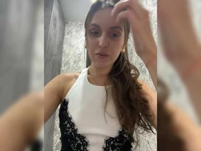 Offline Zarina888 on BongaCams