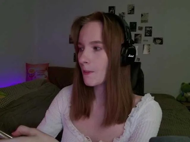 Offline Zeliloo on BongaCams